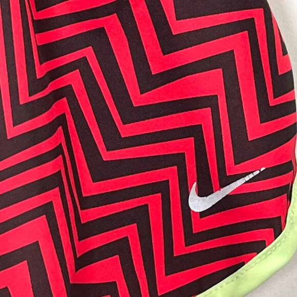 Nike Dri-Fit Red Black Chevron Running Shorts Size S - Picture 4 of 12